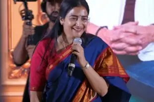 సినిమా కోసం కాలేజీకి సెలవా?