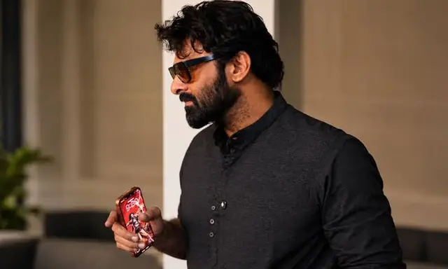 ప్రభాస్ మానియా: 1000 కోట్లు వస్తే 70 శాతం మహిళా ఫ్యాన్స్ నుంచే!