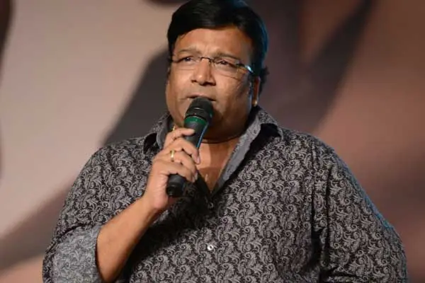 కోన సూటి ప్రశ్న: సెన్సార్ ఏం సాధించినట్టు?