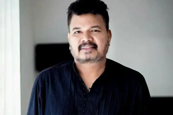 శంక‌ర్ చేతులు క‌ట్టేసిన నిర్మాత‌