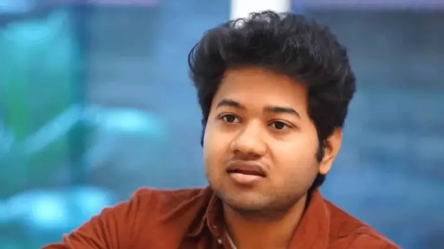 బ్లాక్‌మెయిలింగ్ స్టోరీ చెప్పిన మౌళి